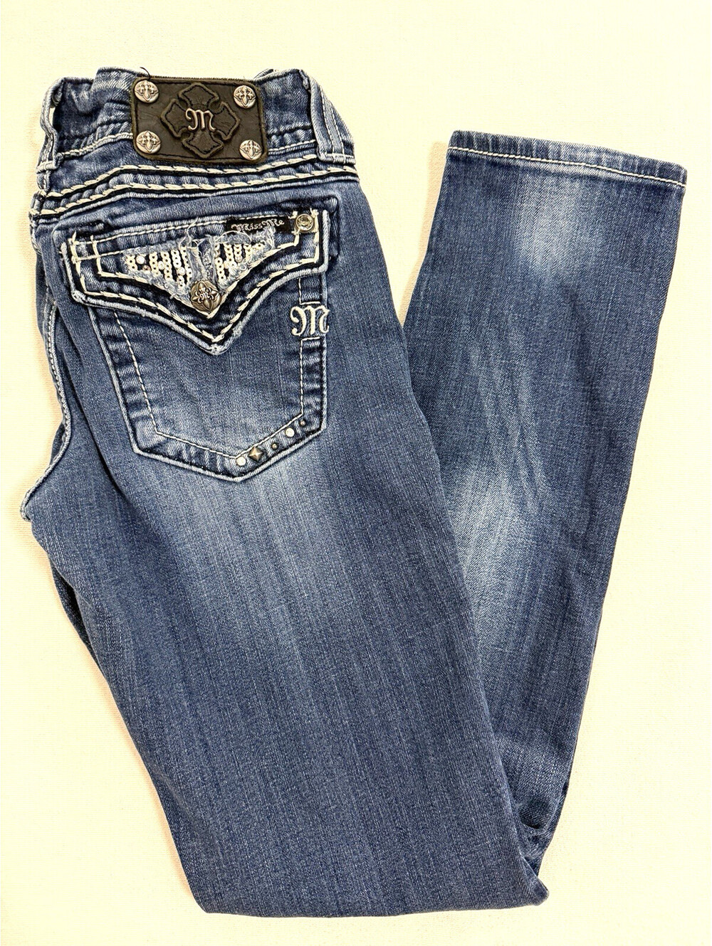 Miss Me Skinny Embroidered Jeweled Sequined Studded Womens Jeans 29 JE544052L